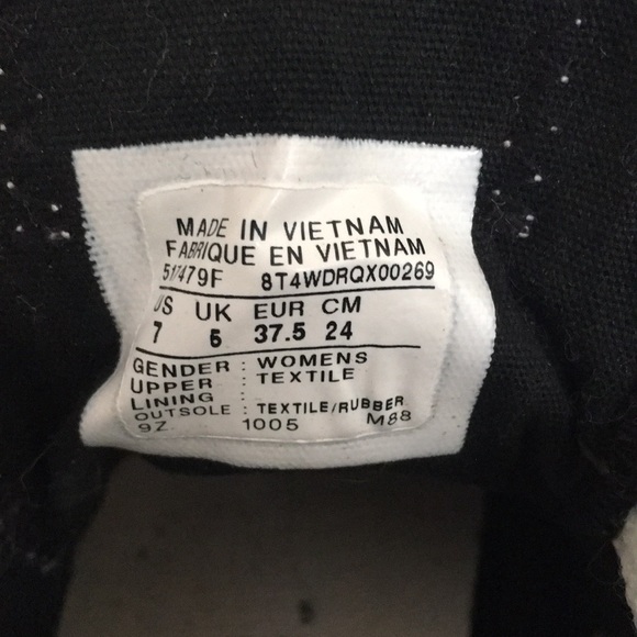 Silver & Black Converse Allstars - Picture 3 of 5